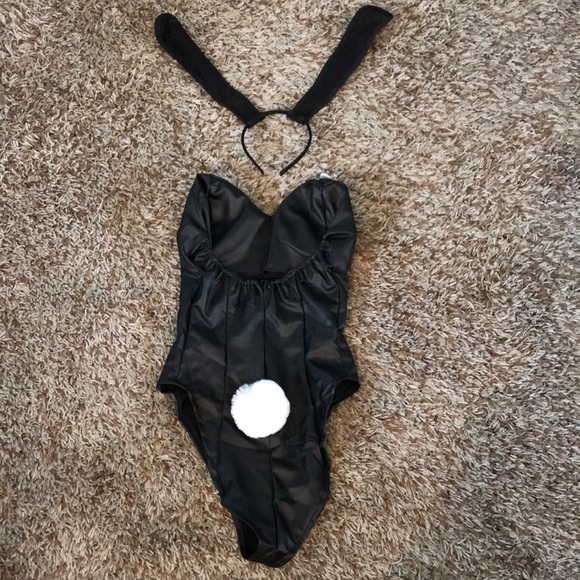 Sexy bunny outfit/costume - Picture 7 of 7